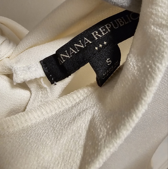 Off White Color Back Tie Tank Top - Picture 3 of 4